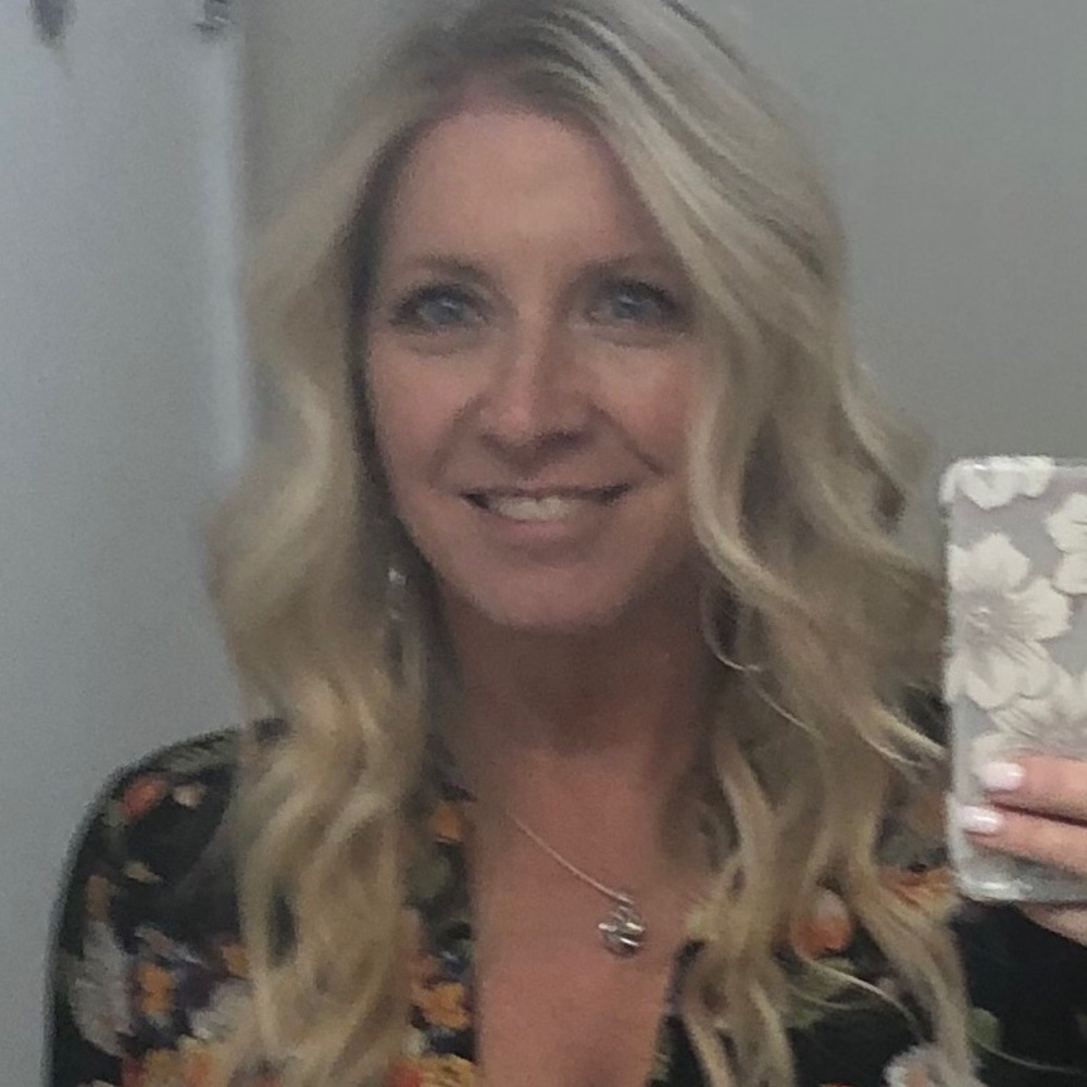 Meet your Posher, Lisa